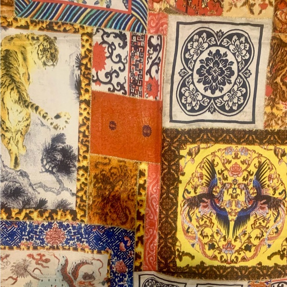 Roberto Cavalli silk cashmere rectangular scarf /shawl 26" x 70" NWOT - Picture 3 of 8